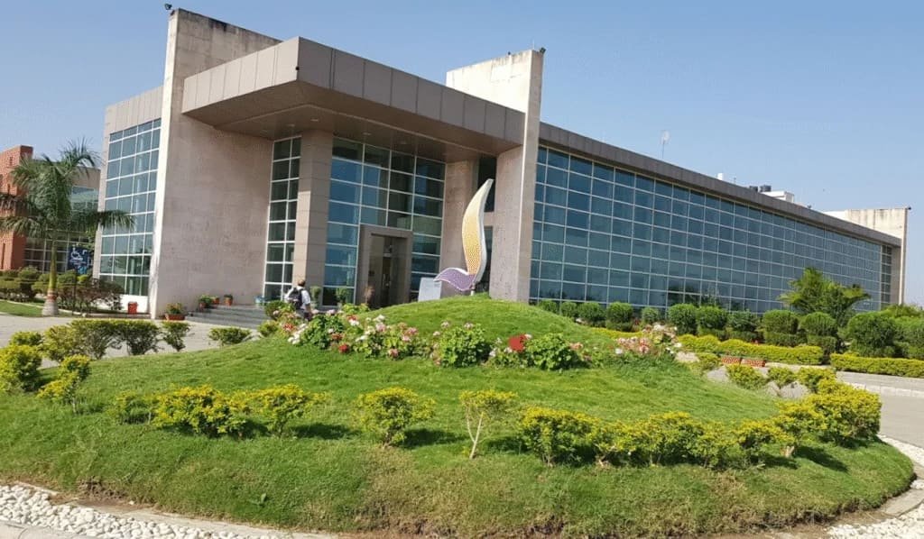 MBA Colleges in Indore Jaipuria