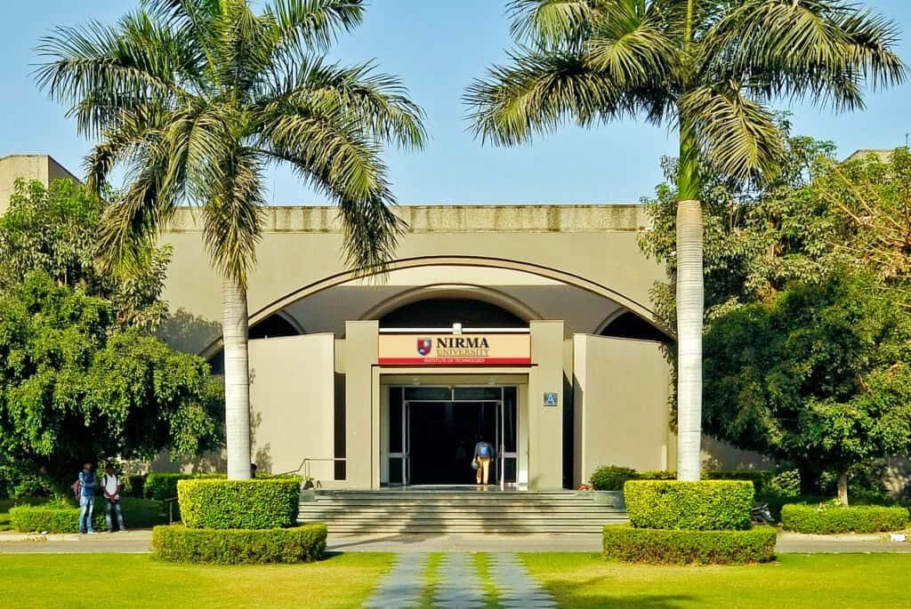 MBA colleges in Ahmedabad Nirma