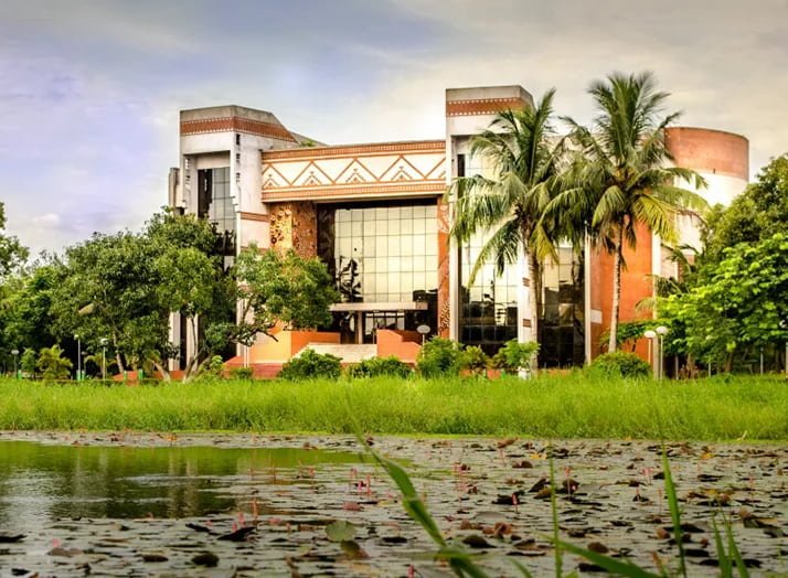 MBA colleges in india IIMC